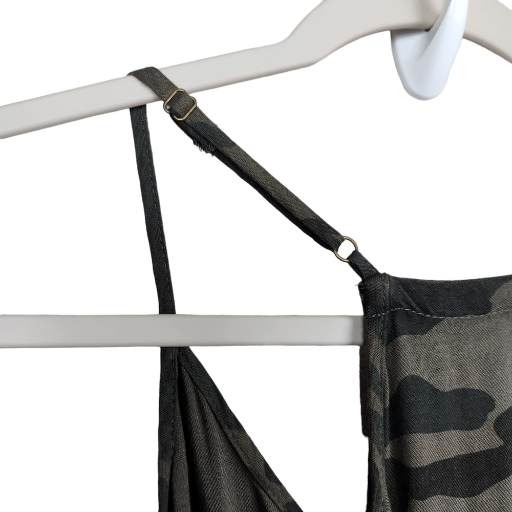 Storia Camo Jogger Jumpsuit Adjustable Straps Women's Size Medium - Picture 10 of 12